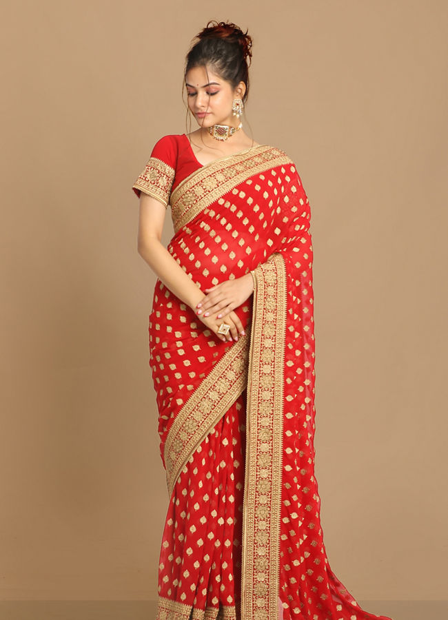 alt message - Mohey Women Ravishing Red Saree image number 0